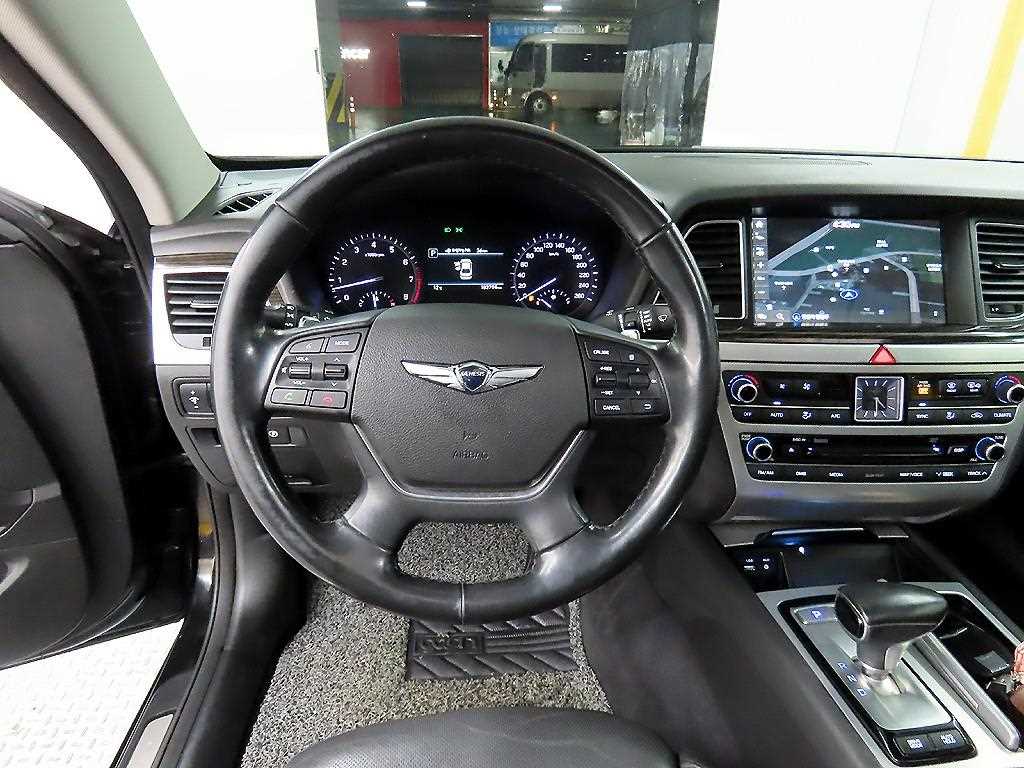 Genesis G80 - Vista 9