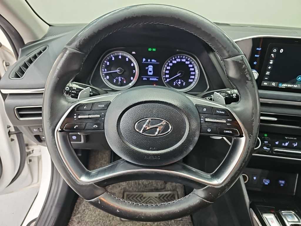 HYUNDAI Sonata - Vista 9