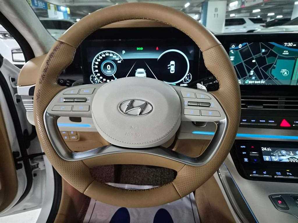 HYUNDAI Grandeur - Vista 8