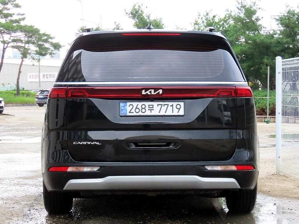 KIA Carnival - Vista 4