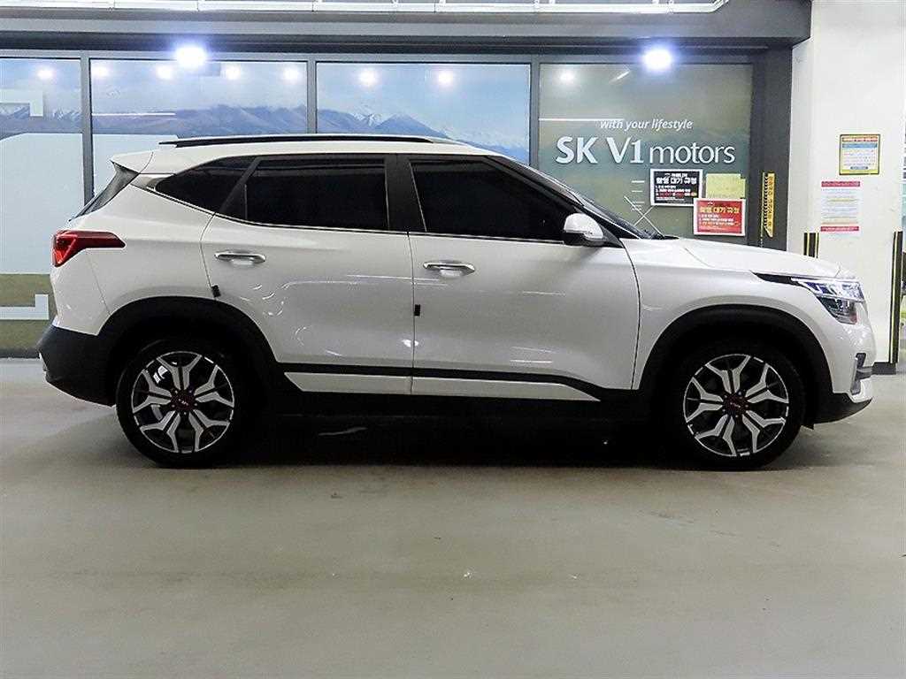 KIA Seltos - Vista 3