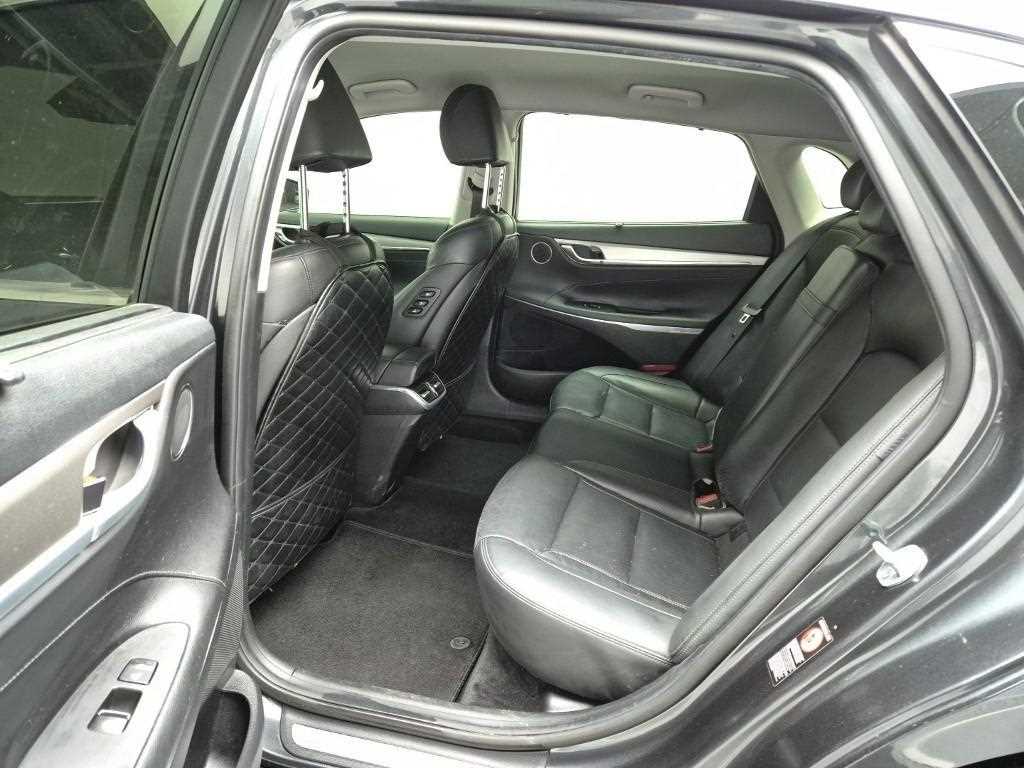 HYUNDAI Grandeur - Vista 12