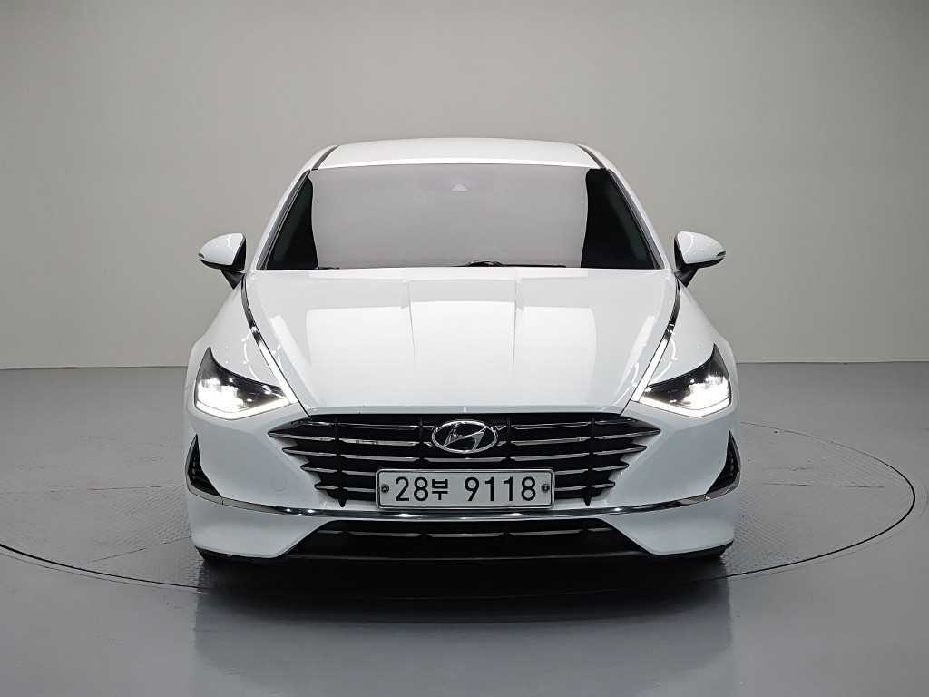 HYUNDAI Sonata - Vista 2