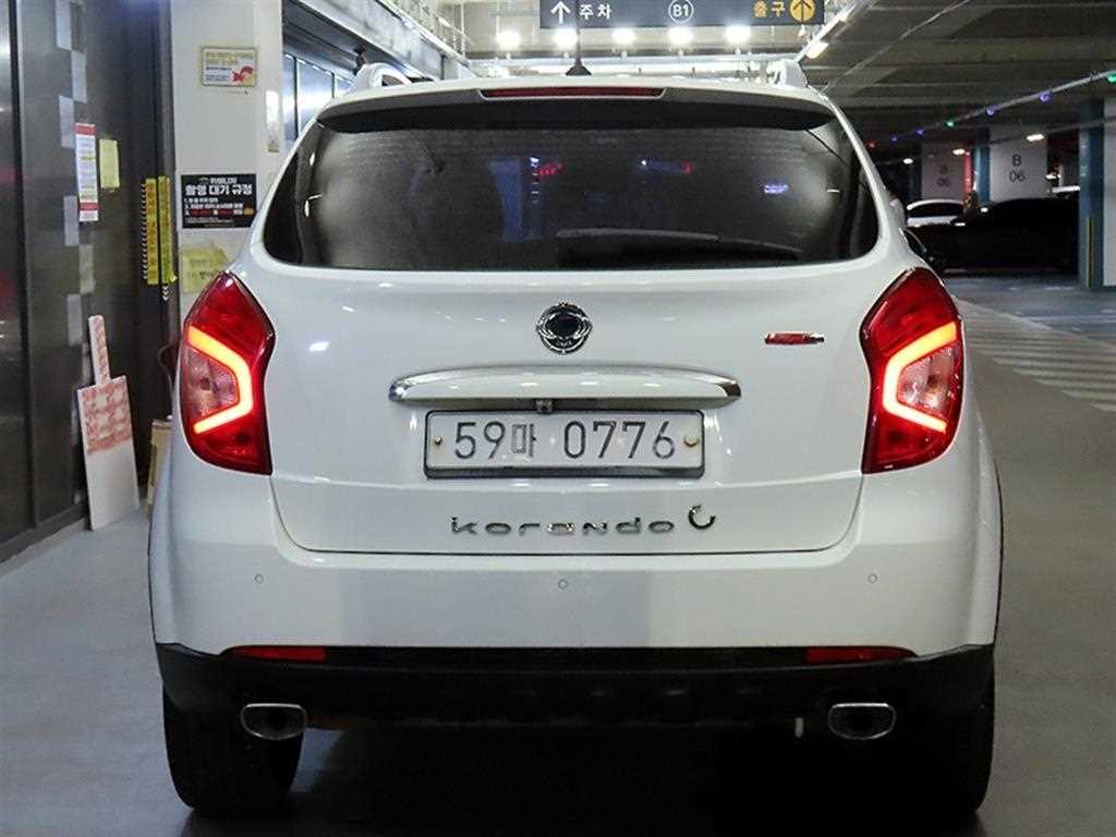 Ssangyong Korando - Vista 5