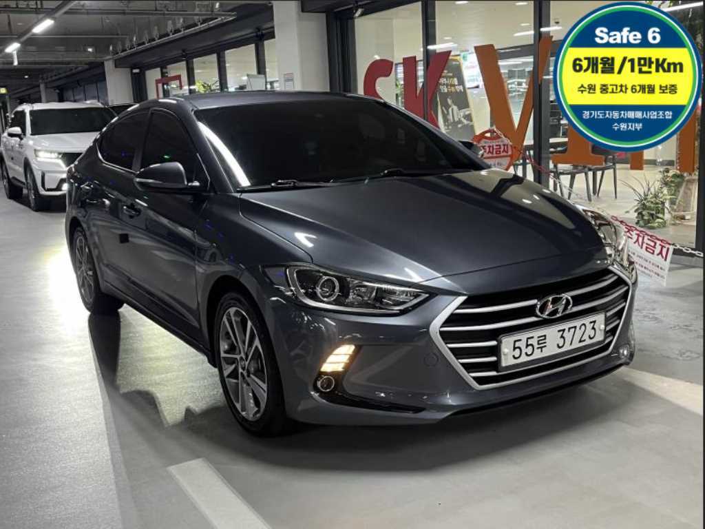 HYUNDAI Avante 2018 Gris - Importación desde Corea - HF Imports Iquique - Foto 1
