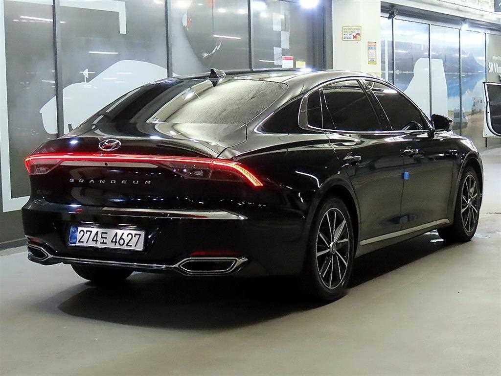 HYUNDAI Grandeur - Vista 4