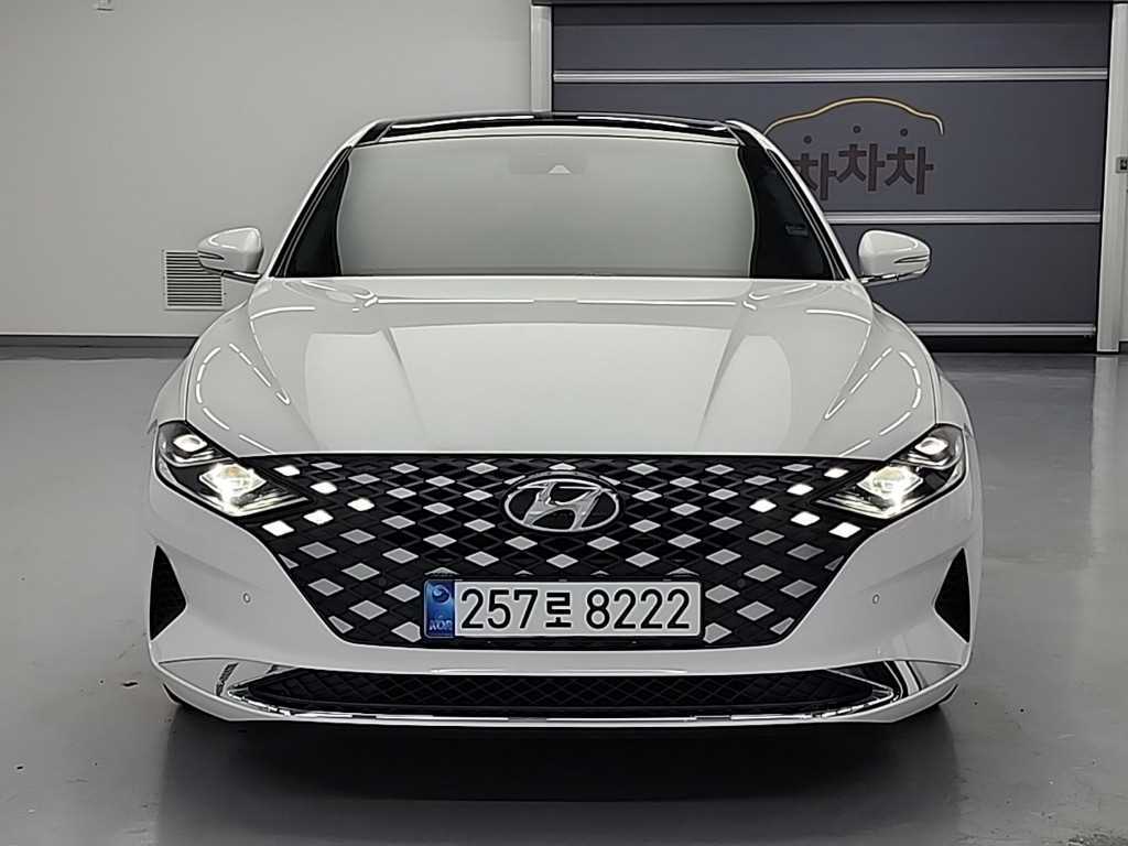 HYUNDAI Grandeur - Vista 3