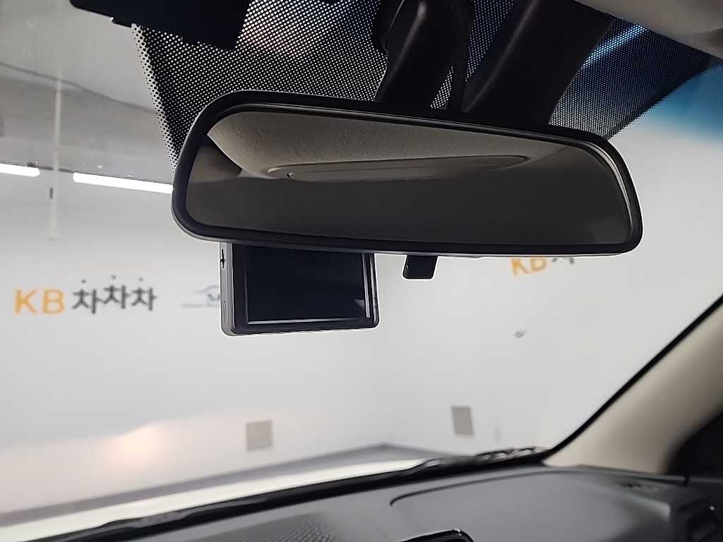 Ssangyong Tivoli 2022 Blanco - Importación desde Corea - HF Imports Iquique - Foto 17
