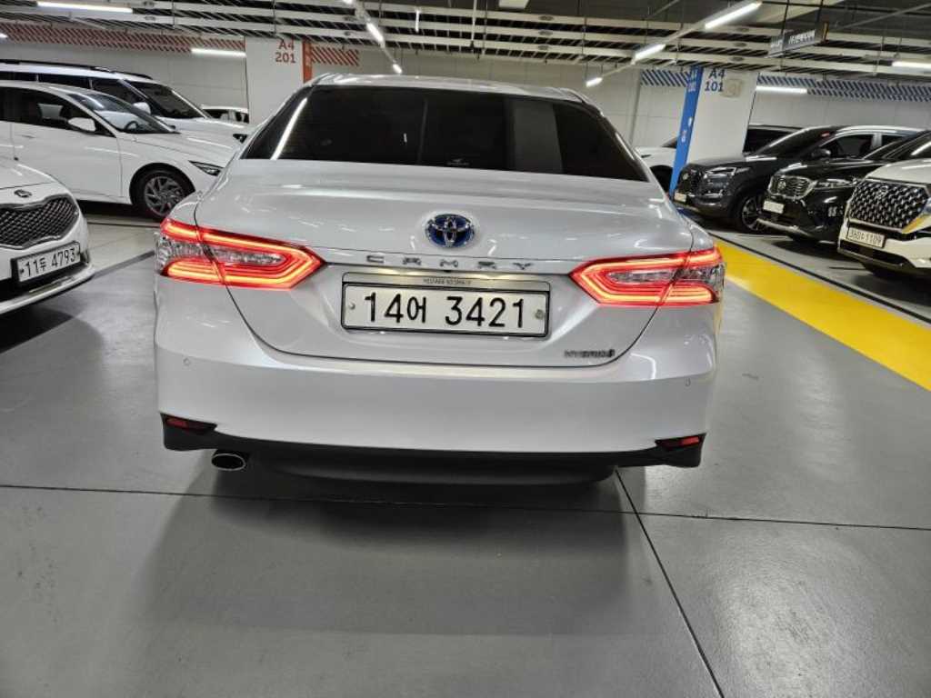 Toyota Camry - Vista 3