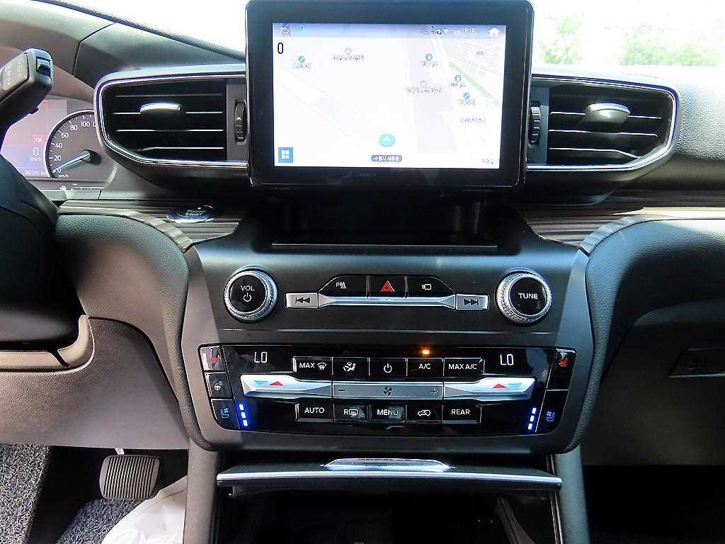 Ford Explorer - Vista 12