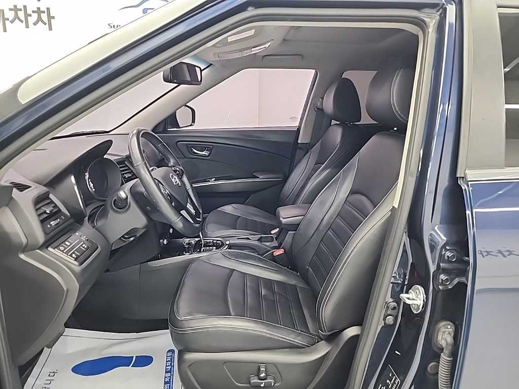 Ssangyong Tivoli - Vista 11