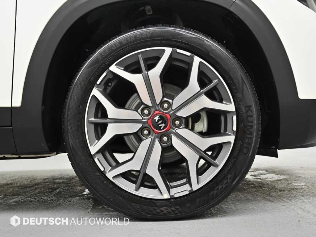 KIA Seltos - Vista 5