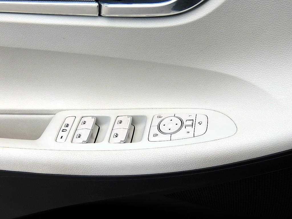 HYUNDAI Grandeur - Vista 12