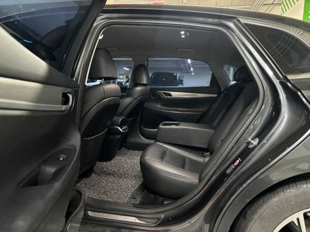 HYUNDAI Grandeur - Vista 8