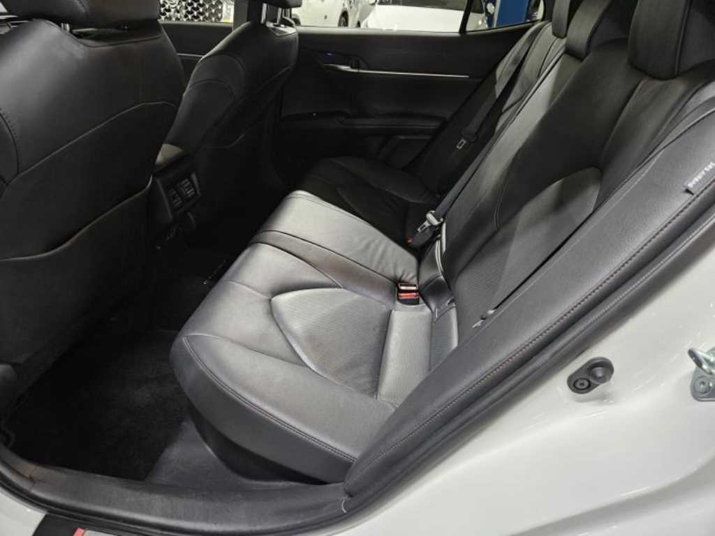 Toyota Camry - Vista 6
