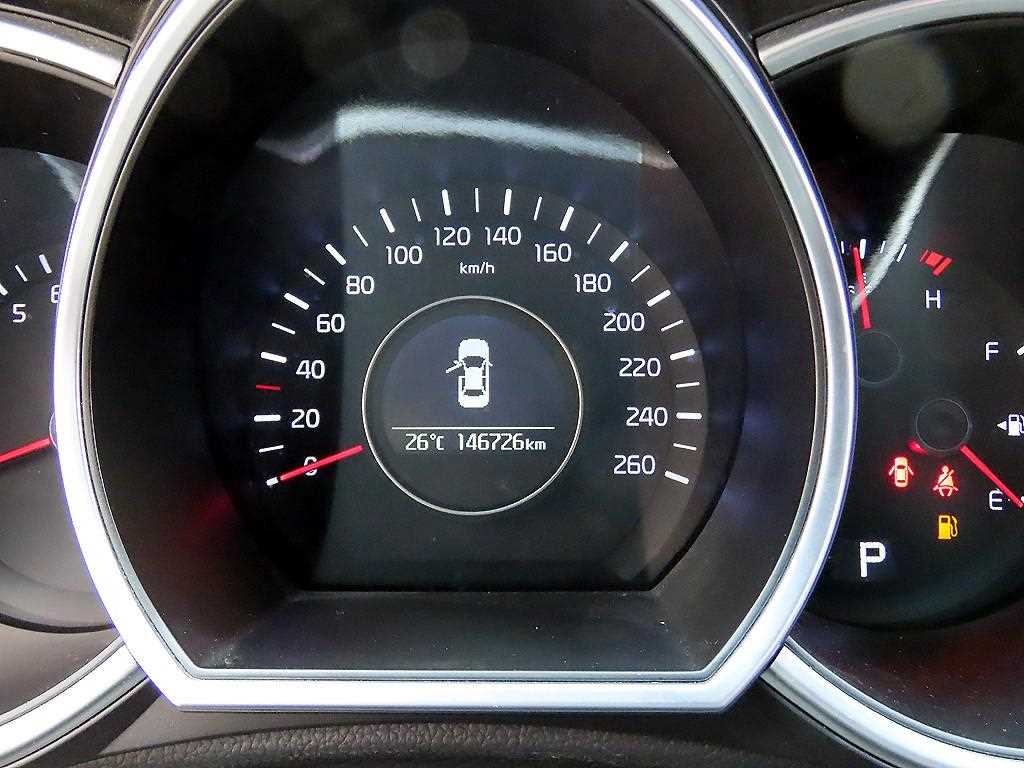 KIA K5 - Vista 9