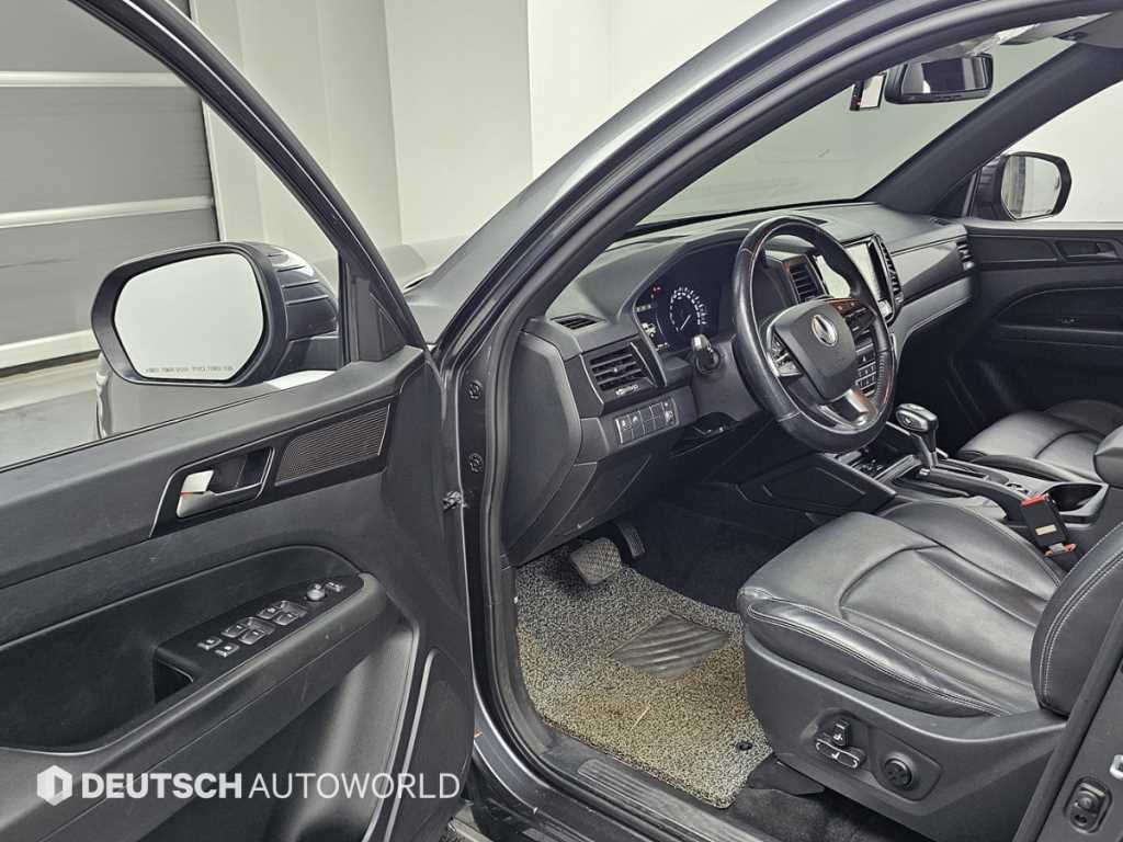 Ssangyong Rexton - Vista 11