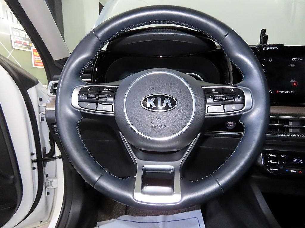 KIA K5 - Vista 8