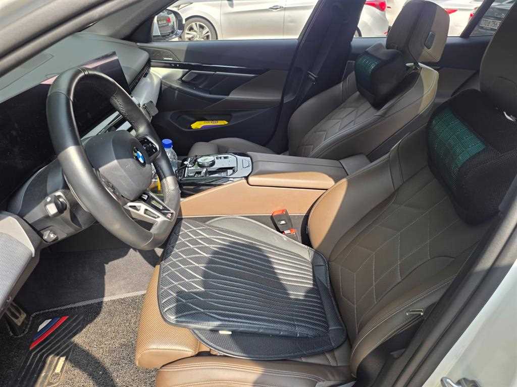 BMW 5 Series - Vista 7