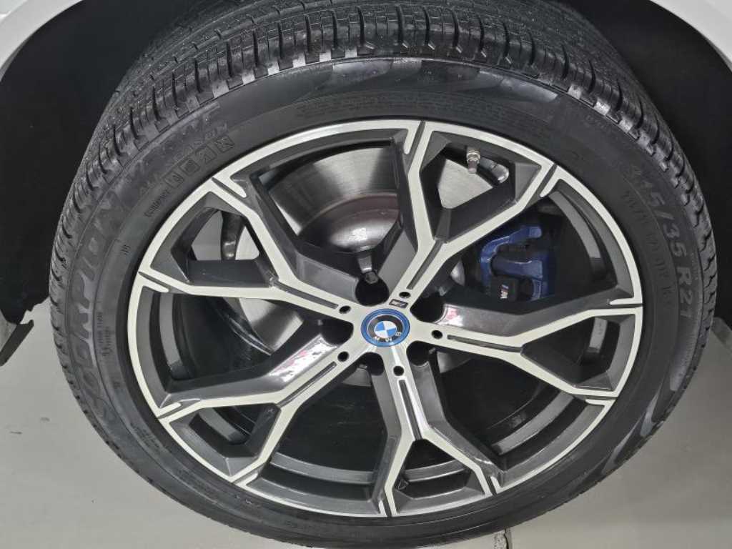 BMW X5 - Vista 8