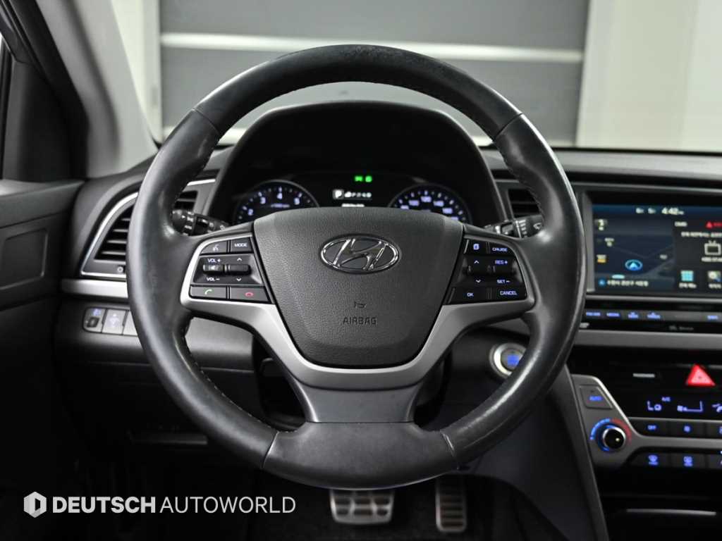 HYUNDAI Avante 2016 Gris - Importación desde Corea - HF Imports Iquique - Foto 13