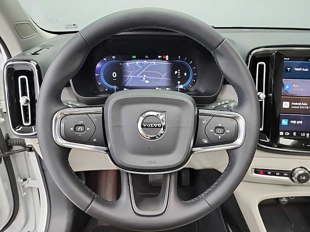 Volvo XC40 - Vista 9