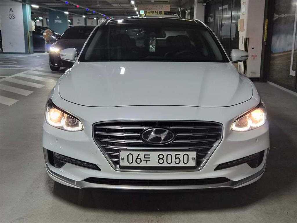 HYUNDAI Grandeur - Vista 2