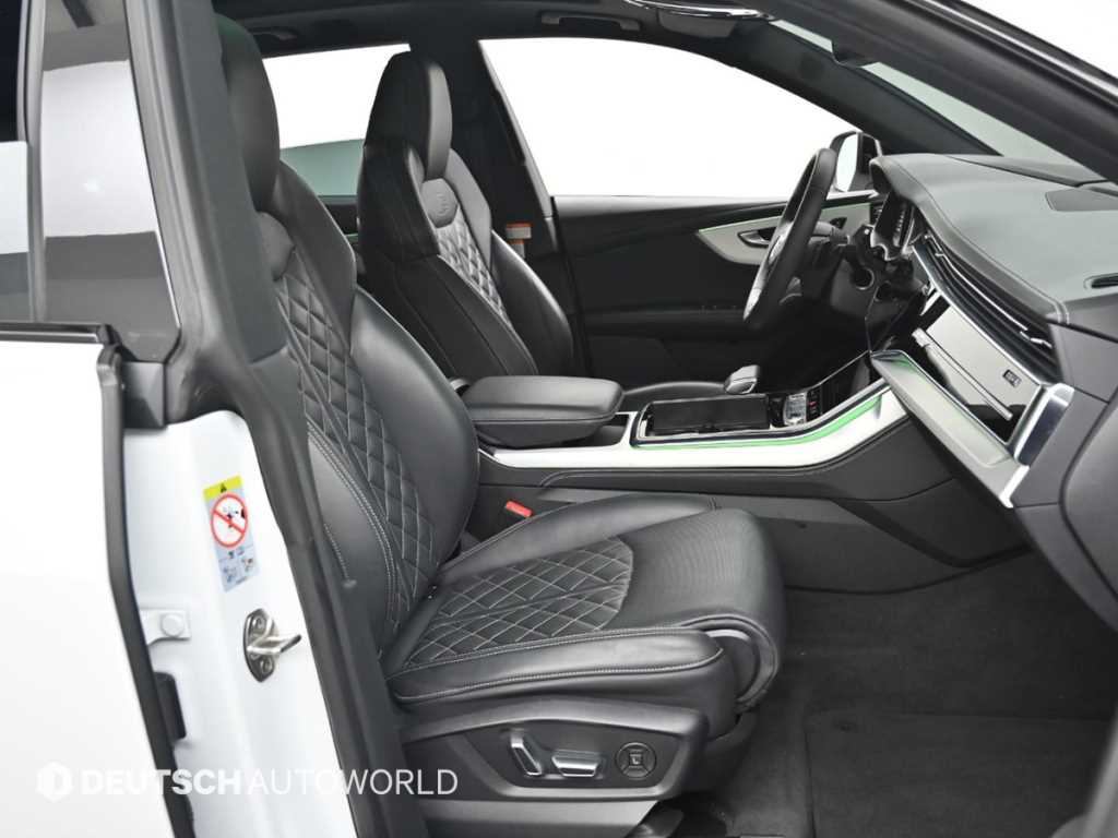 Audi Q8 - Vista 10