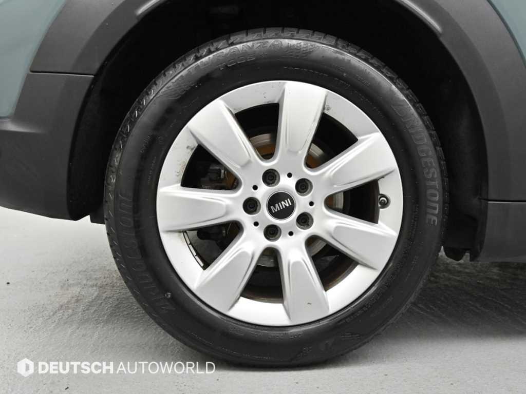 Mini Countryman - Vista 5