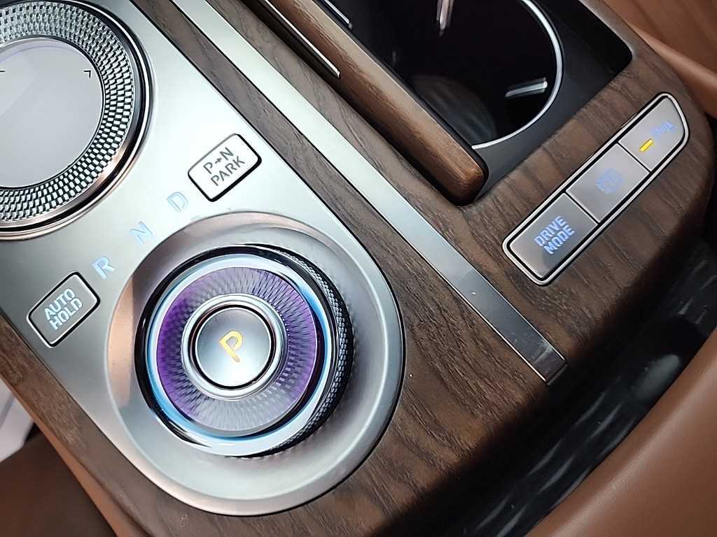 Genesis G80 - Vista 8