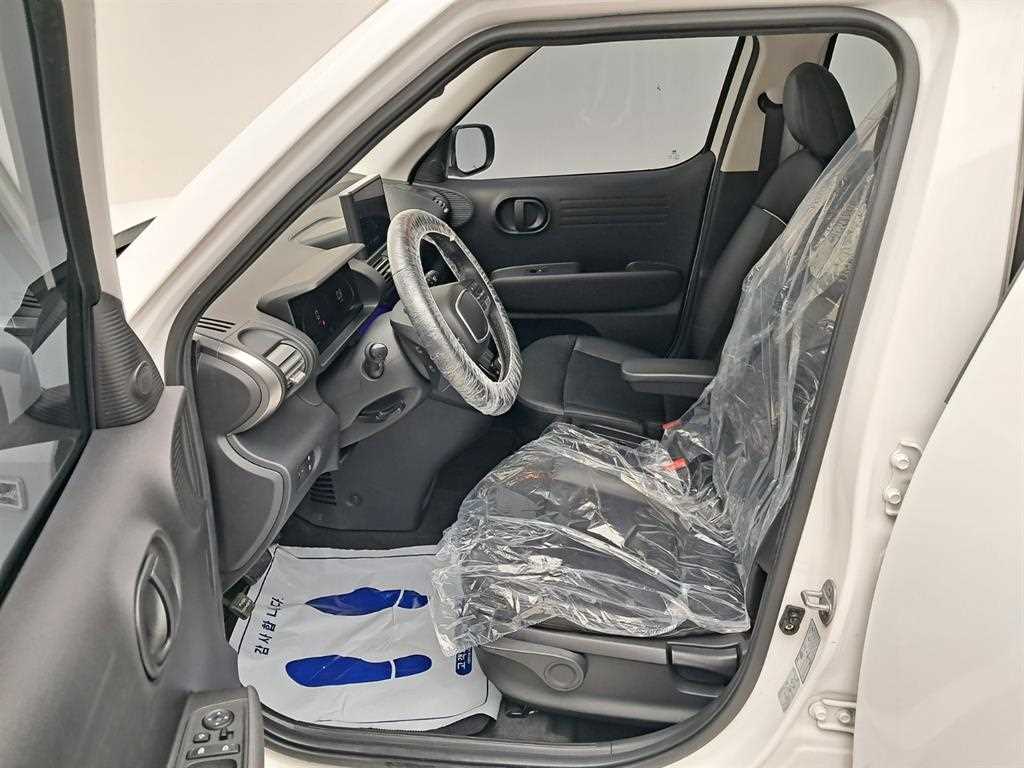 HYUNDAI Casper - Vista 11