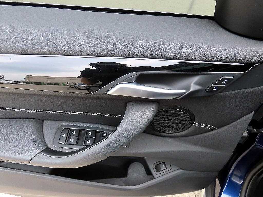 BMW X1 - Vista 11