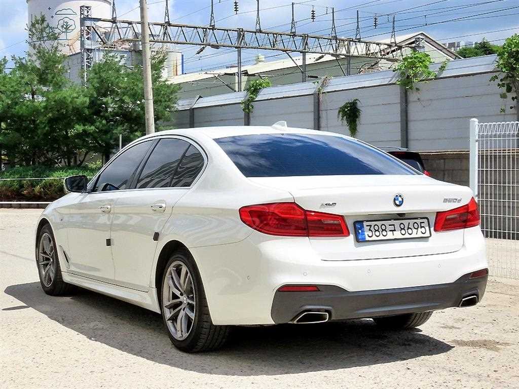 BMW 5 Series - Vista 3