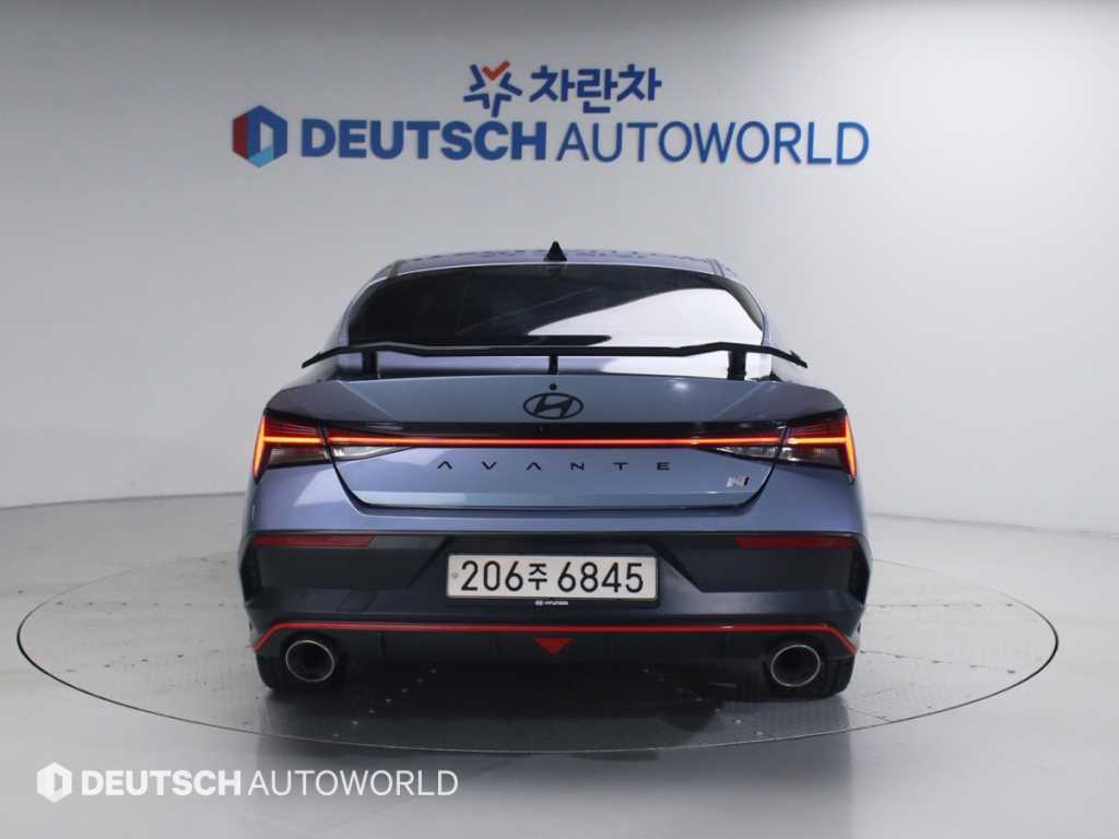 HYUNDAI Avante - Vista 4
