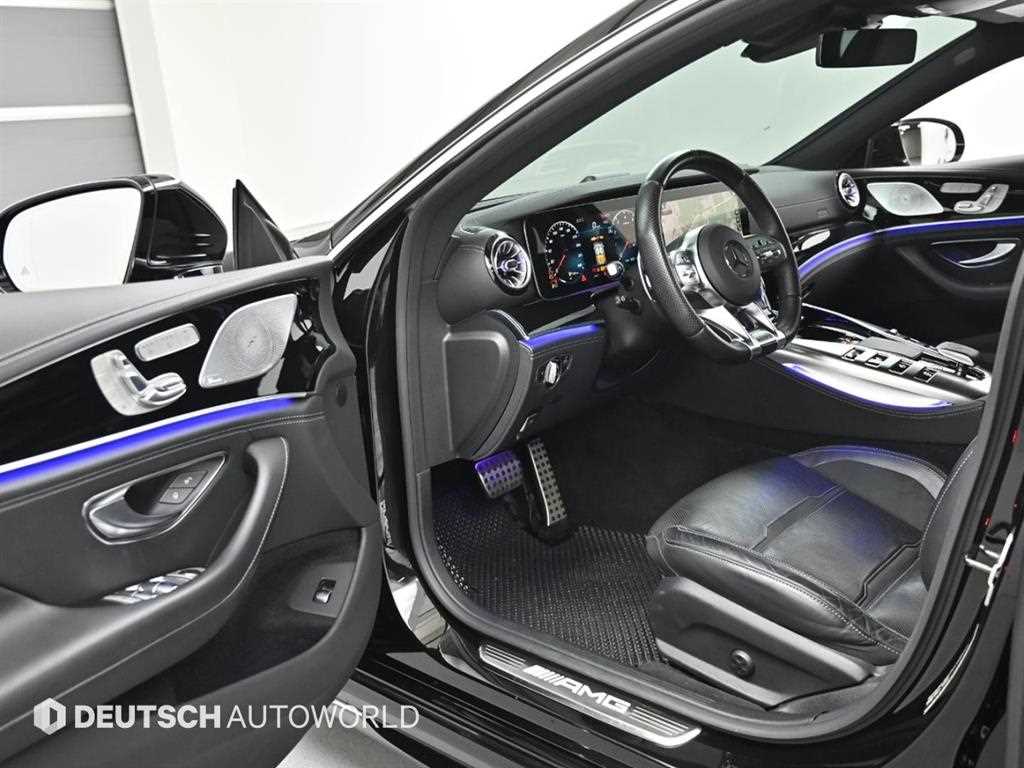 Mercedes Benz AMG GT - Vista 11