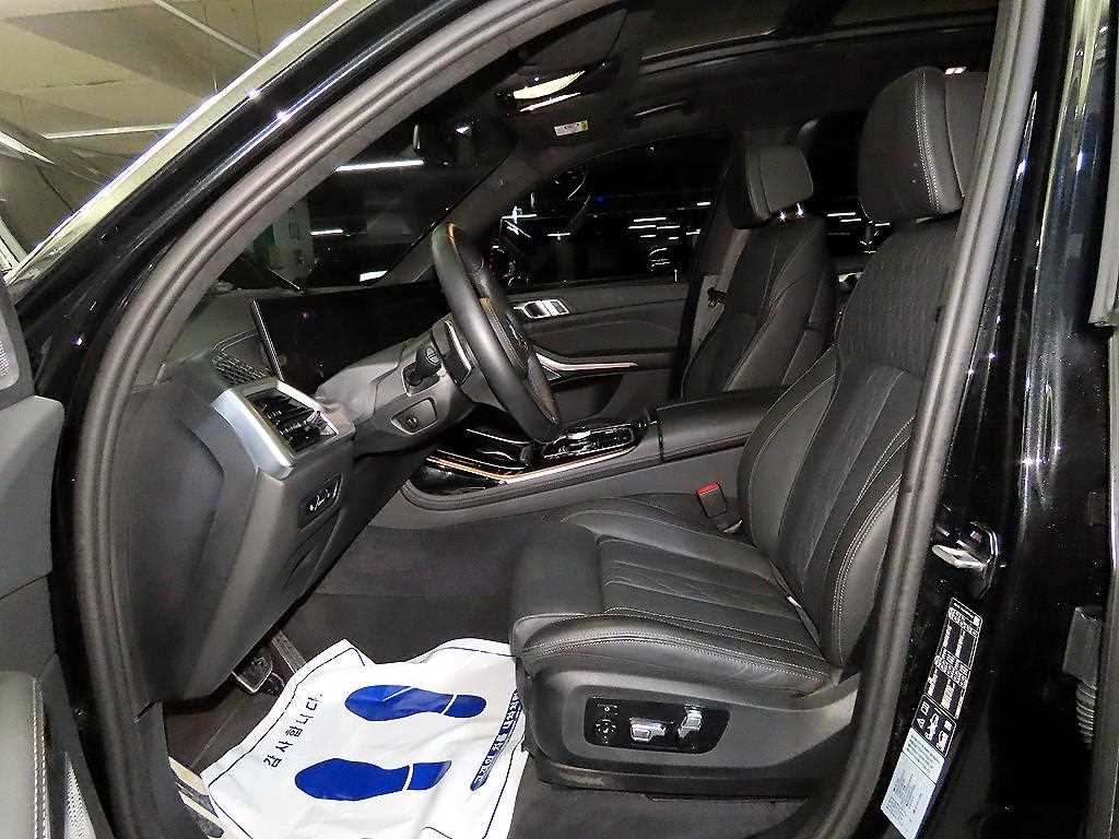 BMW X7 - Vista 6