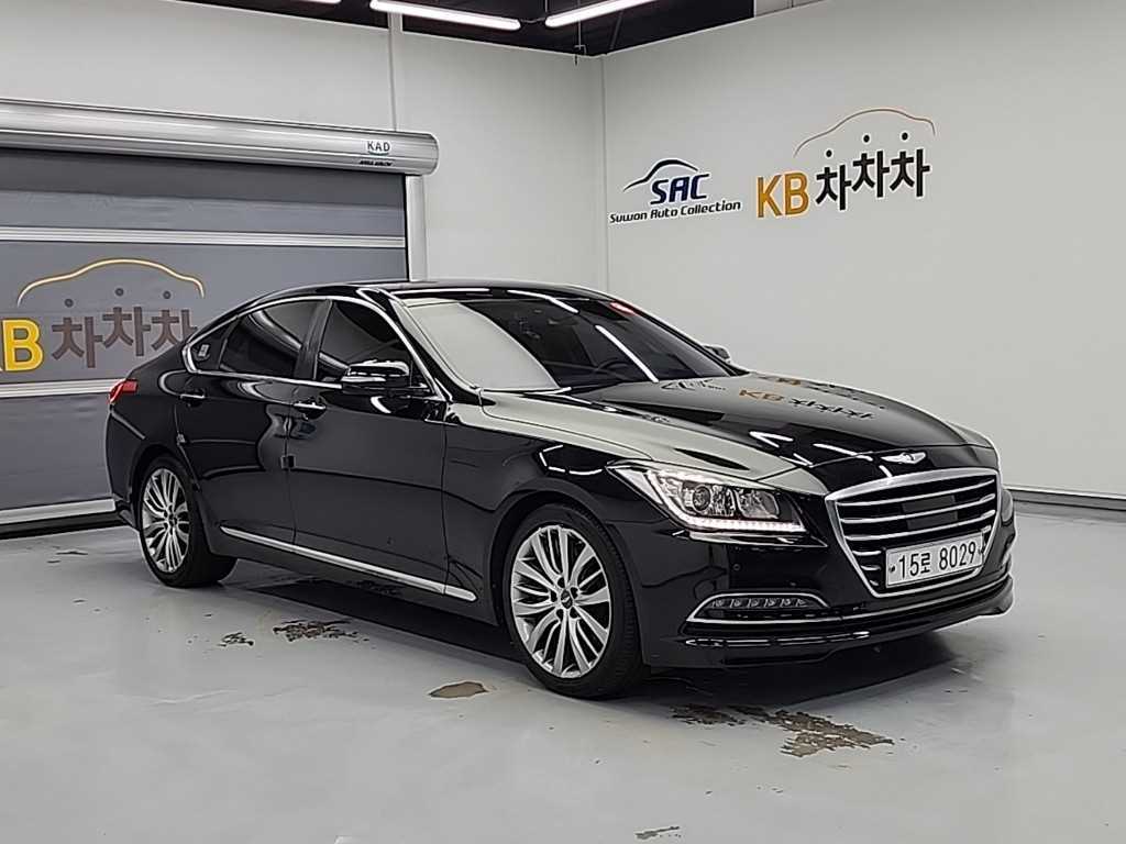 HYUNDAI Genesis - Vista 4