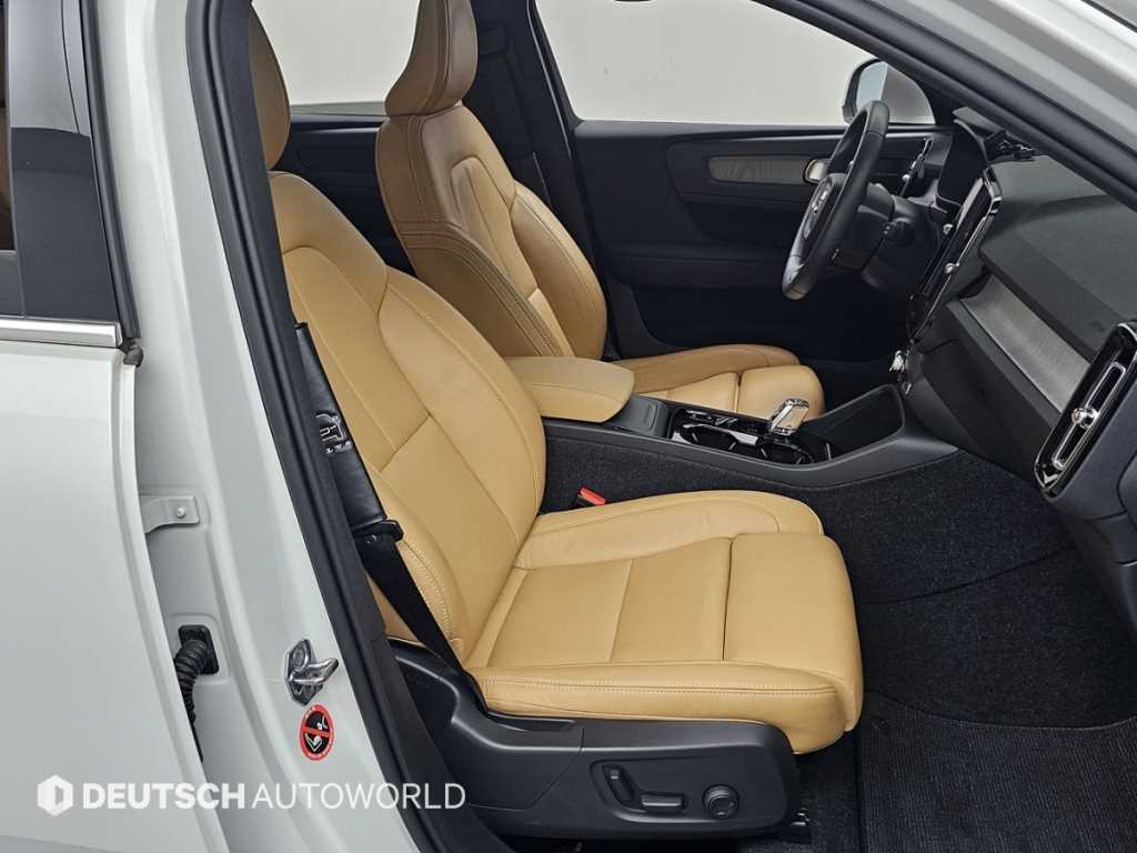 Volvo XC40 - Vista 10