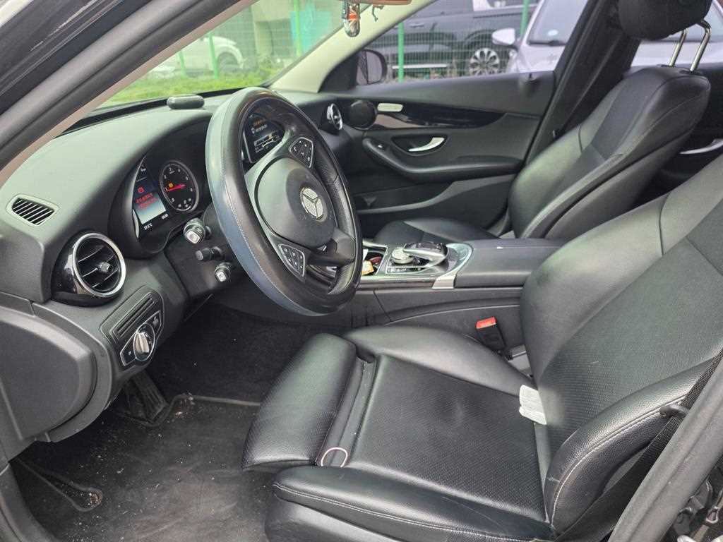 Mercedes Benz C Class - Vista 5