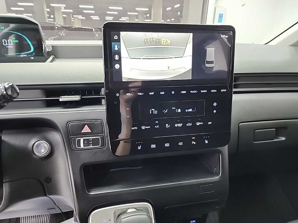HYUNDAI Staria - Vista 10