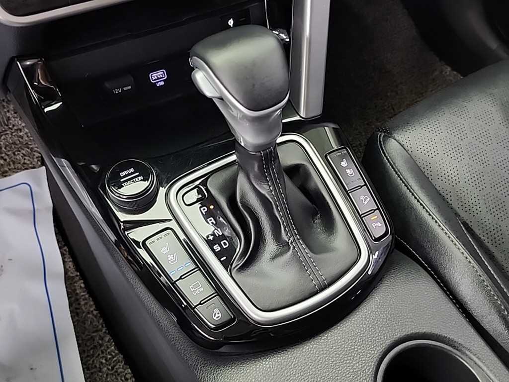 KIA Seltos - Vista 8