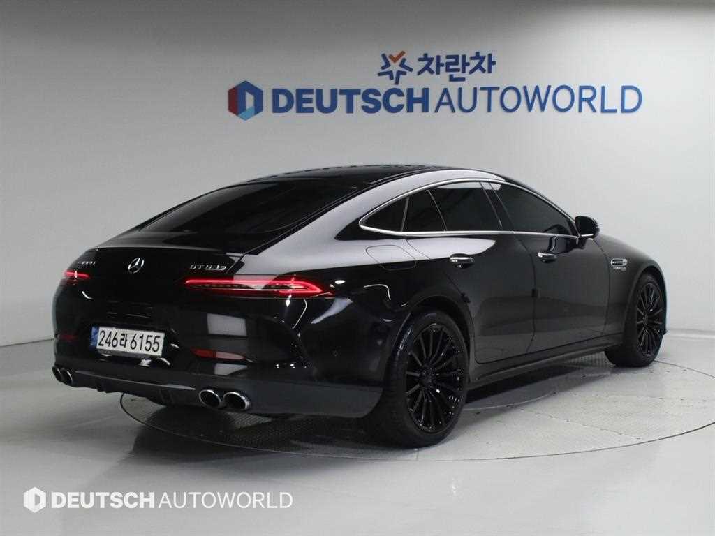 Mercedes Benz AMG GT - Vista 2