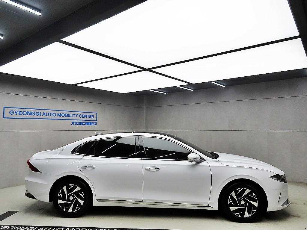 HYUNDAI Grandeur - Vista 2