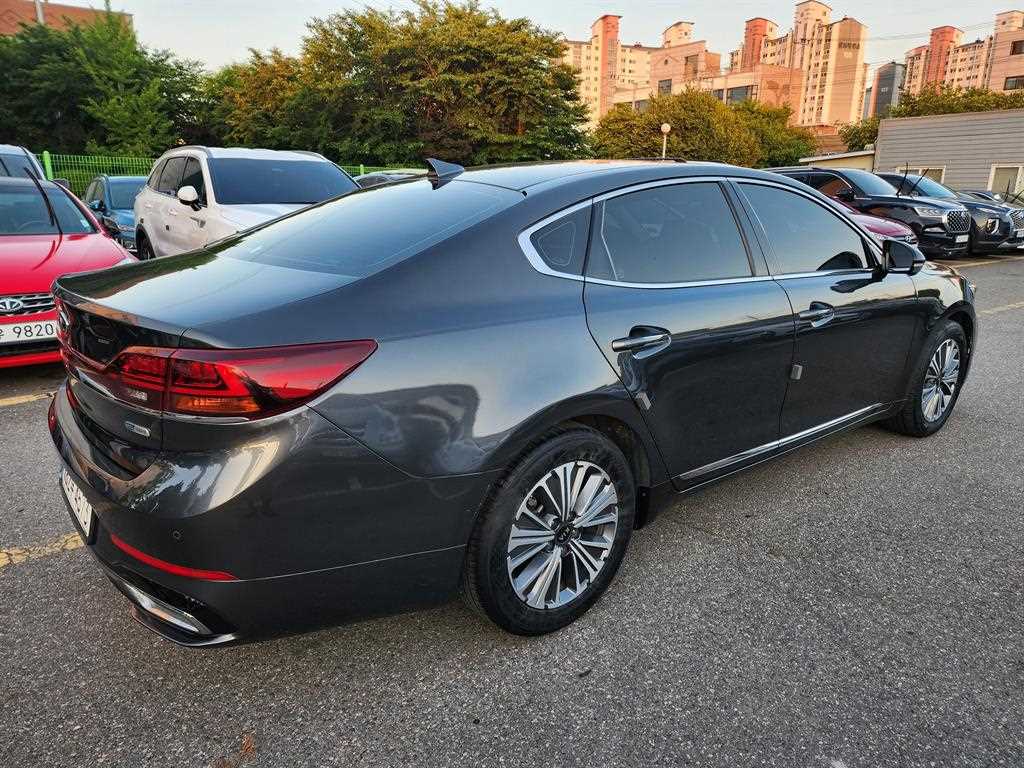 KIA K7 - Vista 5