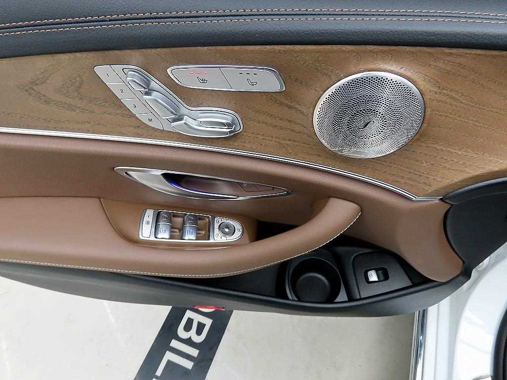 Mercedes Benz E class - Vista 11