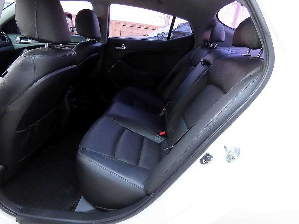 KIA K5 - Vista 6