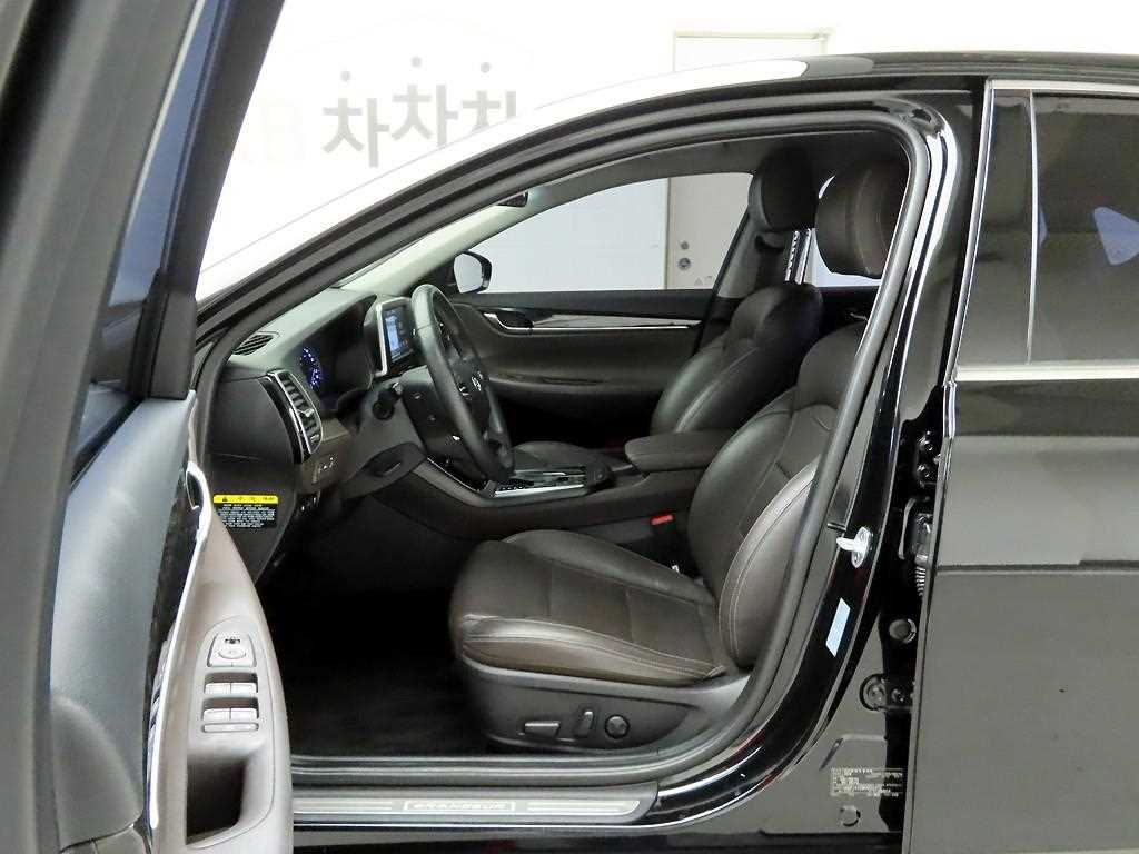 HYUNDAI Grandeur - Vista 11