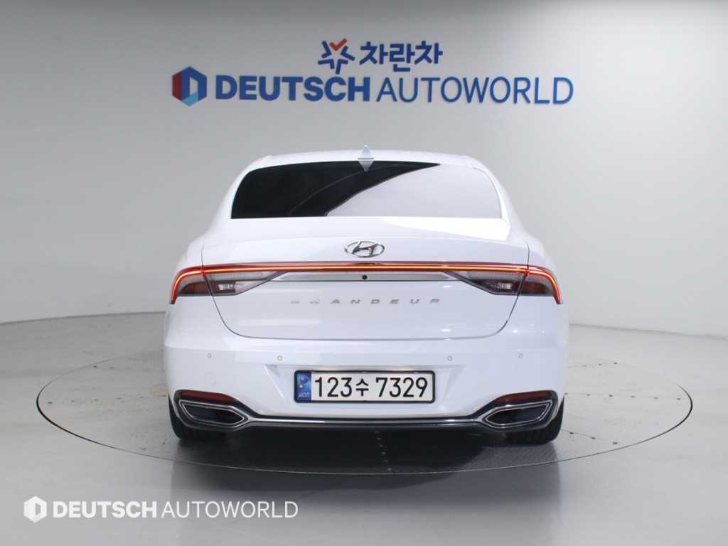 HYUNDAI Grandeur - Vista 4