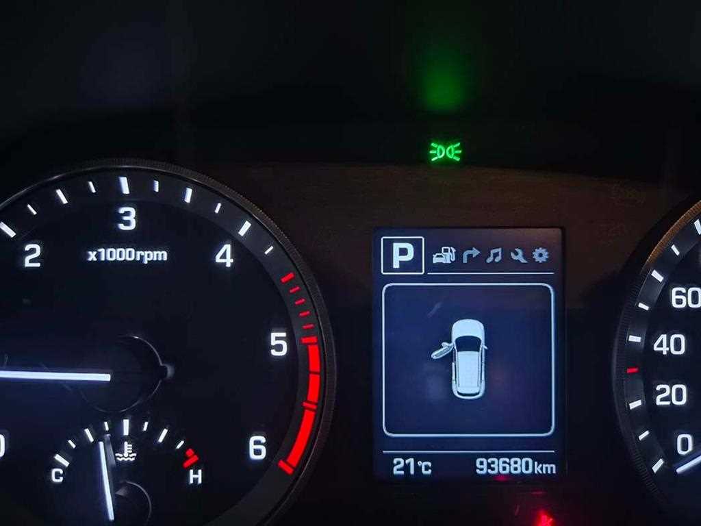 HYUNDAI Tucson - Vista 9