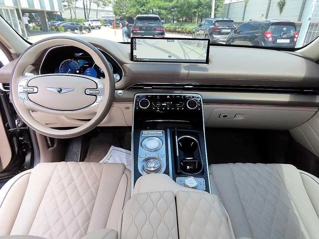 Genesis GV80 - Vista 7